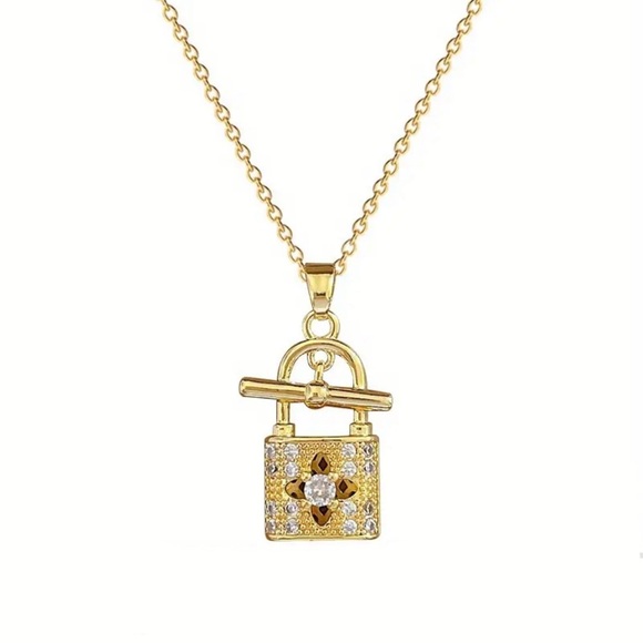 18K  Gold Plated Elegant Necklace and Padlock Pendant with Zirconia 💎 - Picture 1 of 11